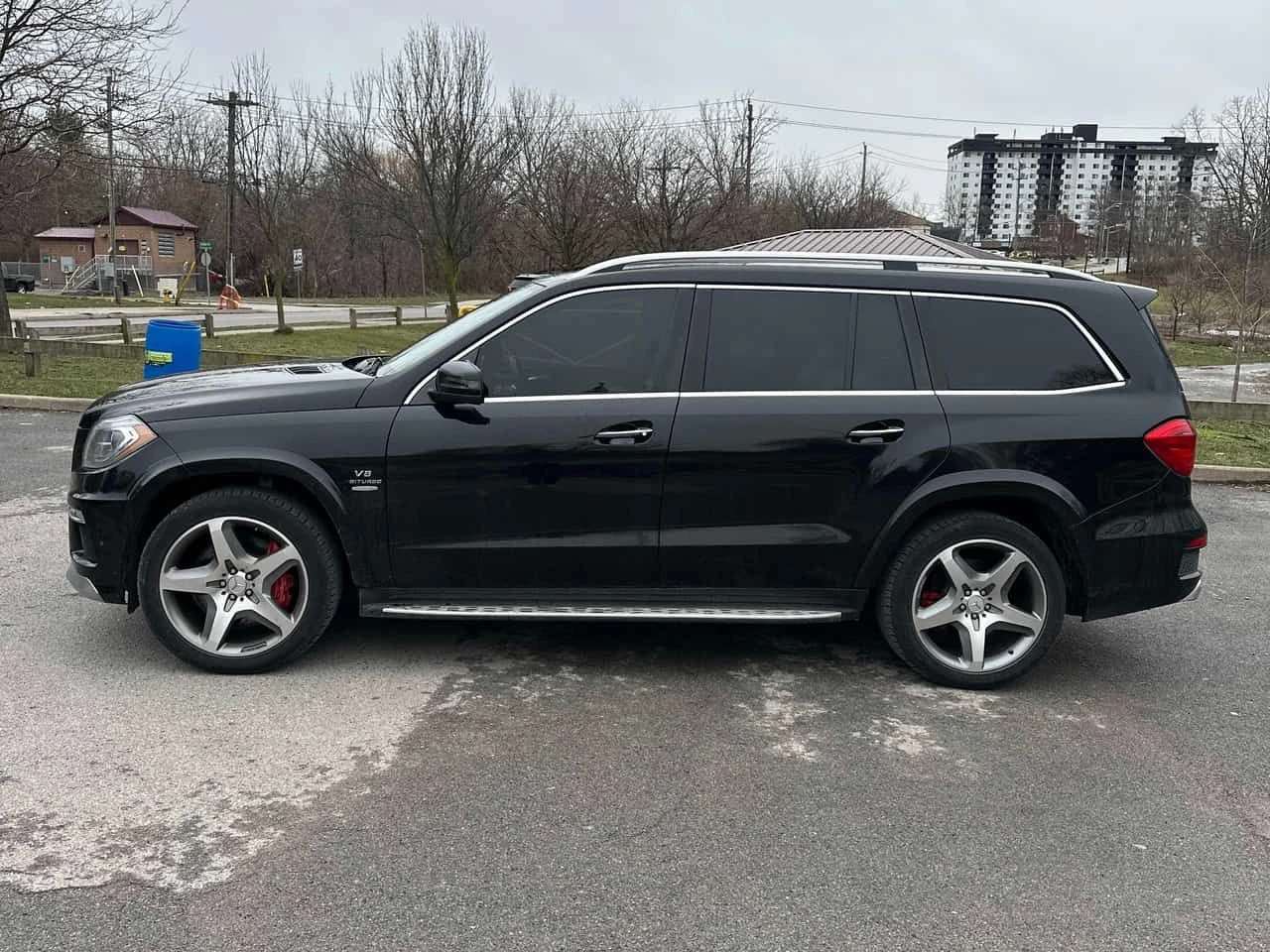 Mercedes-Benz GL 63 AMG * ДИСТРОНИК * 360 * ОБДУХВАНЕ * ПОДГРЕВ * NAVI, снимка 2 - Автомобили и джипове - 53940617