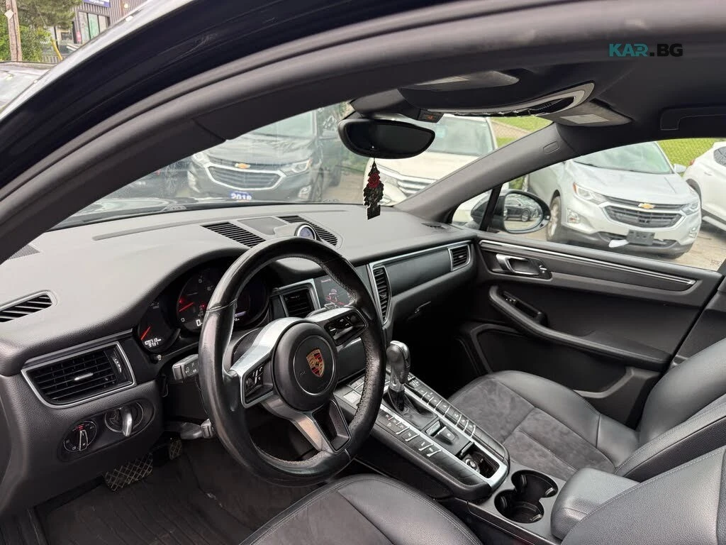 Porsche Macan * PANORAMA * SE * Автокредит * (Цена до България), снимка 12 - Автомобили и джипове - 55303430