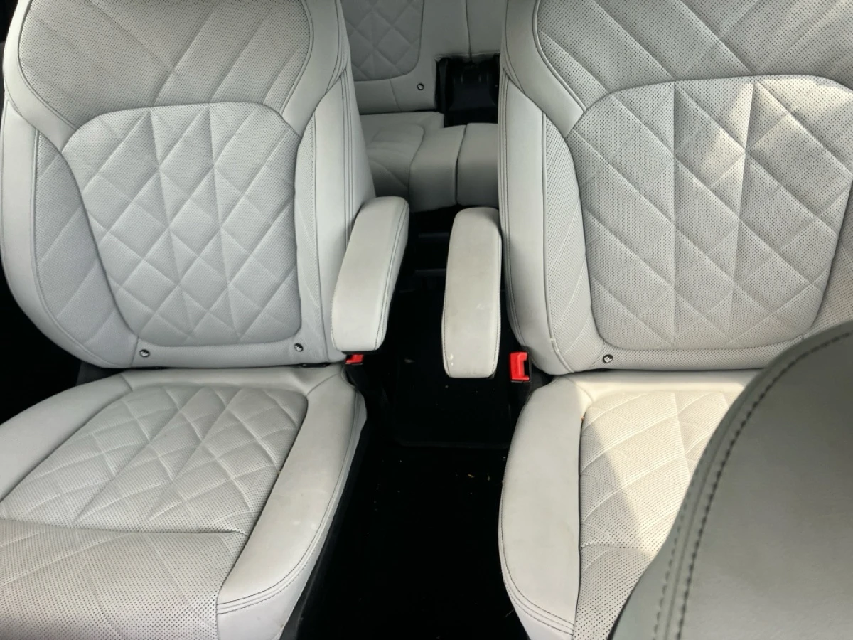 BMW X7  Xdrive40i M-Sport, снимка 8 - Автомобили и джипове - 55310268