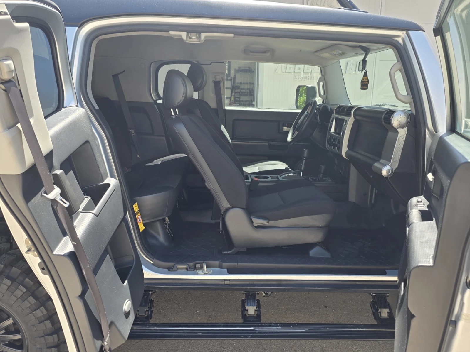 Toyota Fj cruiser, снимка 12 - Автомобили и джипове - 55461151