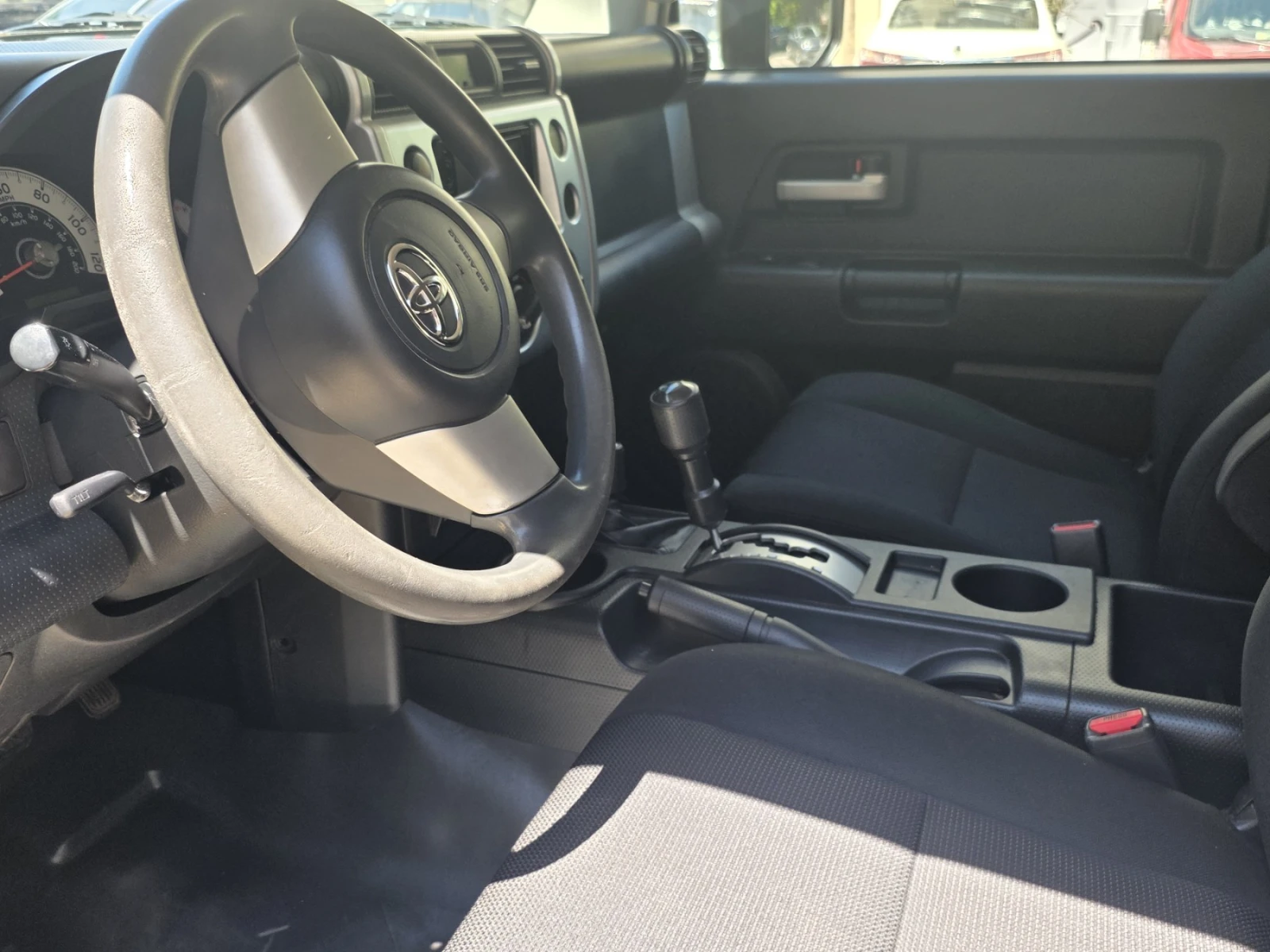 Toyota Fj cruiser, снимка 13 - Автомобили и джипове - 55461151