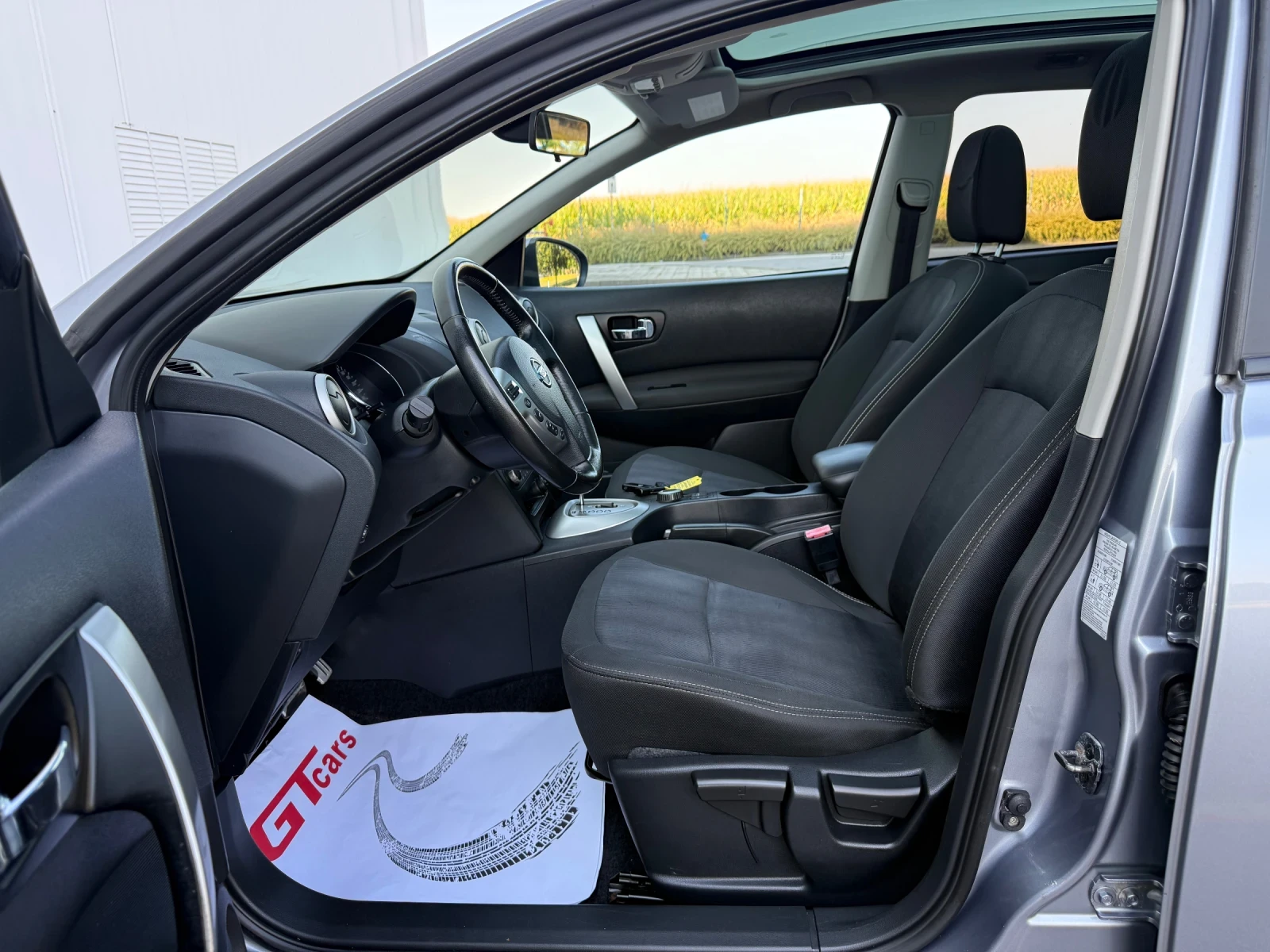 Nissan Qashqai + 2 2.0D/150ps/4x4/6+ 1/BOSE/PANORAMA | Mobile.bg � ����������� 9