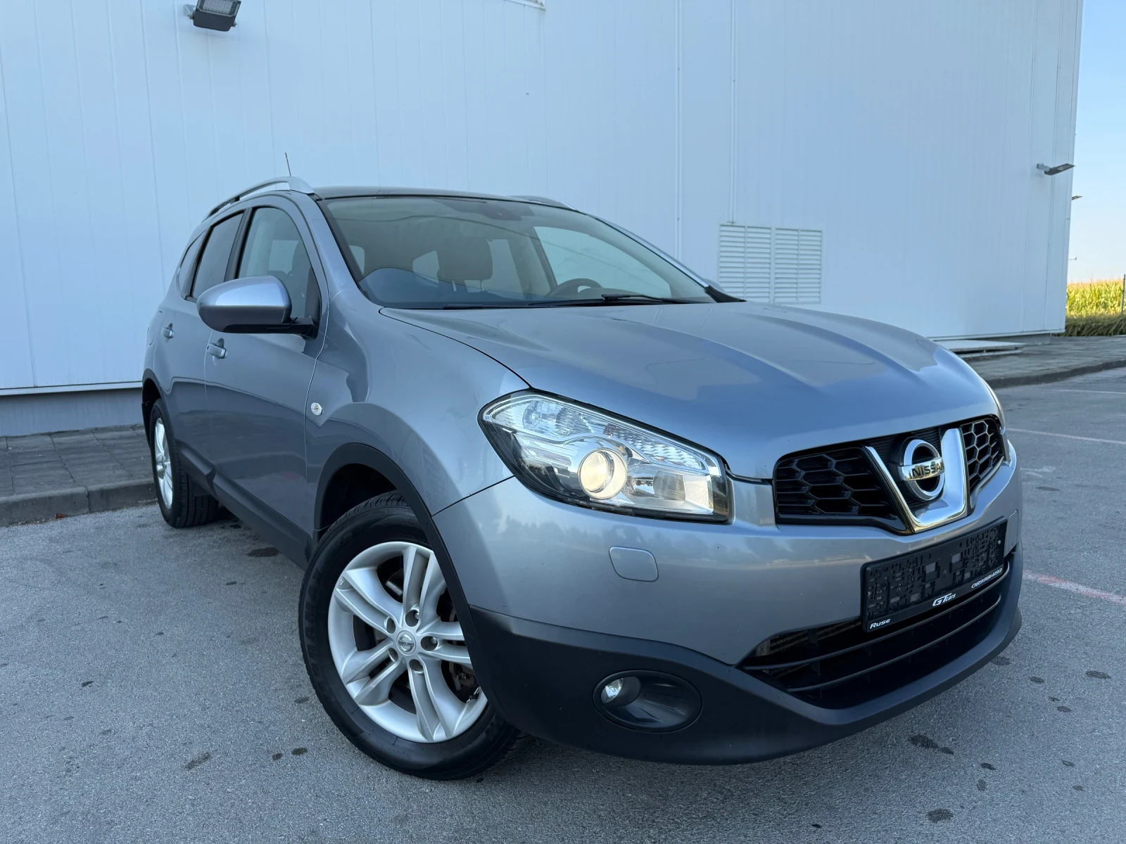 Nissan Qashqai + 2 2.0D/150ps/4x4/6+ 1/BOSE/PANORAMA | Mobile.bg � ����������� 7