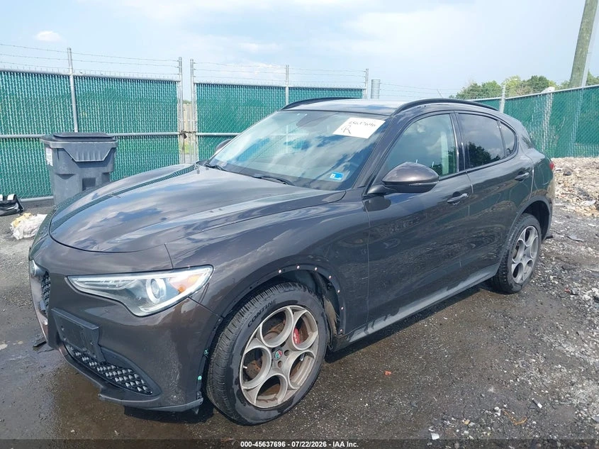 Alfa Romeo Stelvio 2.0l Sport Awd, снимка 2 - Автомобили и джипове - 55591555