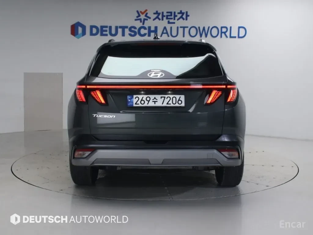 Hyundai Tucson INSCRIPTION* ДИГИТАЛНО* ТАБЛО* ПОДГРЕВ* САМОПАРКИР, снимка 4 - Автомобили и джипове - 56182261