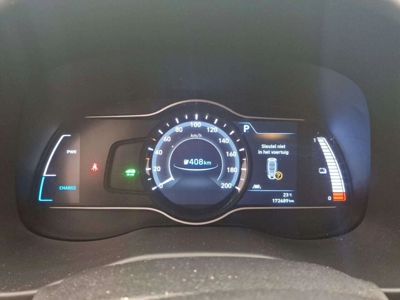 Hyundai Kona 64 kWh Fashion, снимка 6 - Автомобили и джипове - 56275558