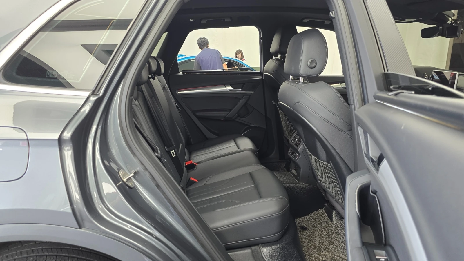 Audi Q5 40 TDI quattro Premium, снимка 11 - Автомобили и джипове - 56324935