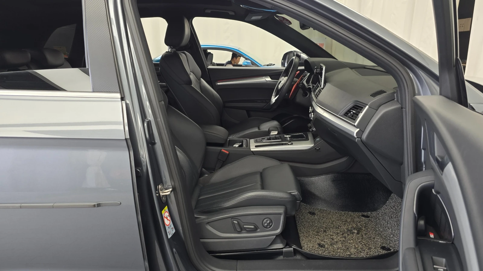 Audi Q5 40 TDI quattro Premium, снимка 10 - Автомобили и джипове - 56324935