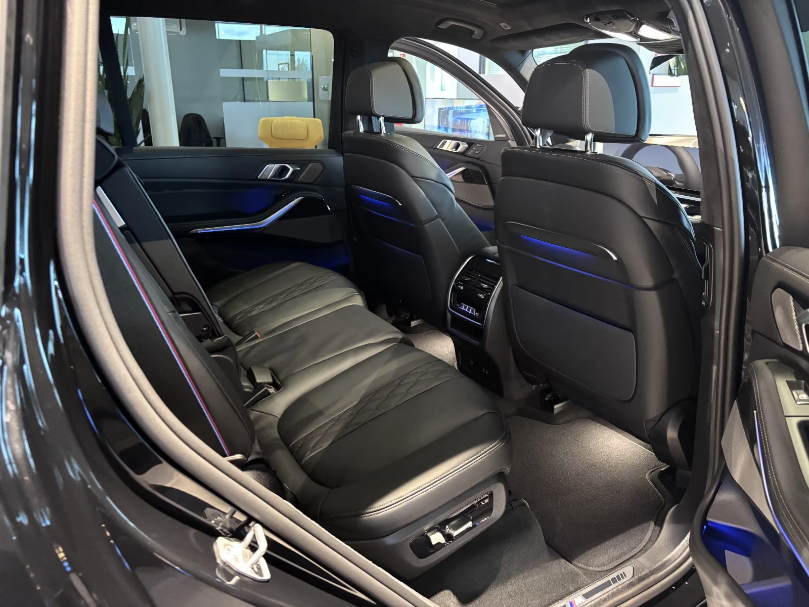 BMW X7 40d/xDrive/M-SPORT/HUD/7 SEAT/ICONIC GLOW/ | Mobile.bg � ����������� 12
