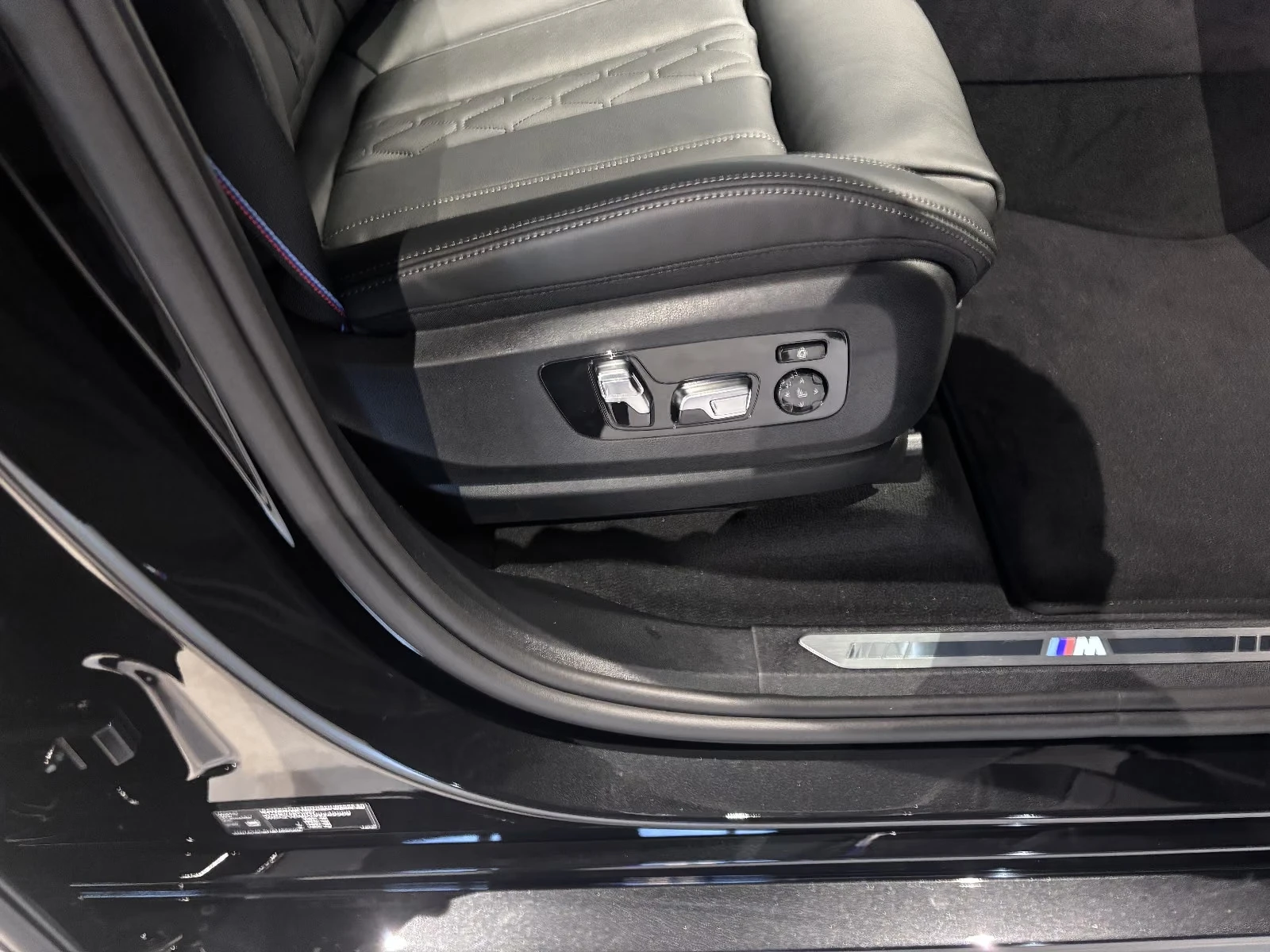 BMW X7 40d/xDrive/M-SPORT/HUD/7 SEAT/ICONIC GLOW/ | Mobile.bg � ����������� 9