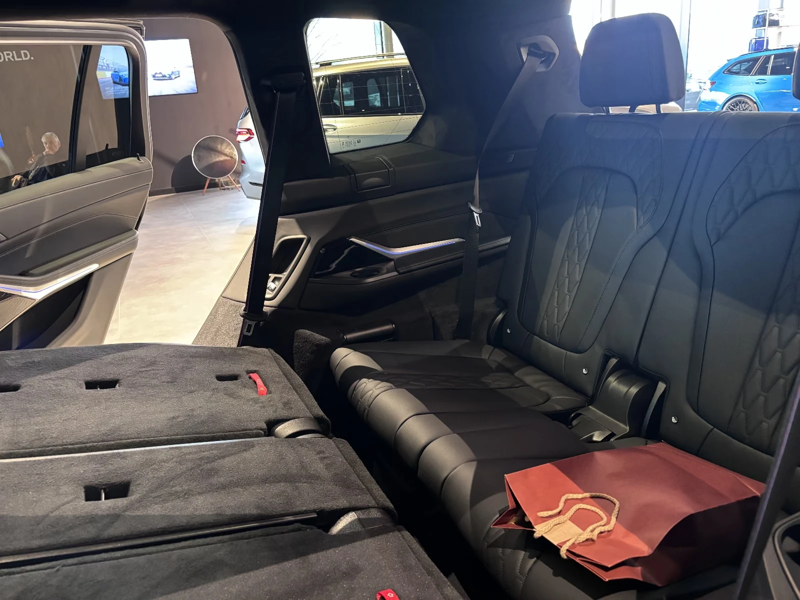 BMW X7 40d/xDrive/M-SPORT/HUD/7 SEAT/ICONIC GLOW/ | Mobile.bg � ����������� 13