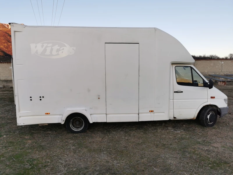 Mercedes-Benz 412 САМО ФУРГОНА / КЕМПЕР, снимка 3 - Бусове и автобуси - 52433187