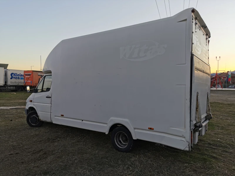 Mercedes-Benz 412 САМО ФУРГОНА / КЕМПЕР, снимка 13 - Бусове и автобуси - 52433187