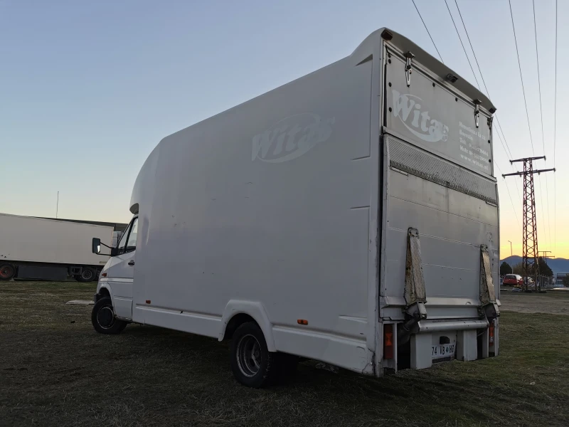 Mercedes-Benz 412 САМО ФУРГОНА / КЕМПЕР, снимка 15 - Бусове и автобуси - 52433187