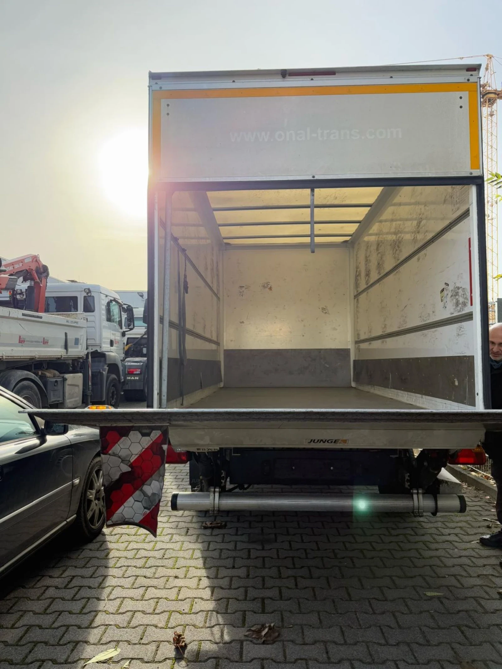 Man TGE 3.180 АВТОМАТИК + ПАДАЩ БОРД + МАКСИ!!!, снимка 7 - Бусове и автобуси - 53824430