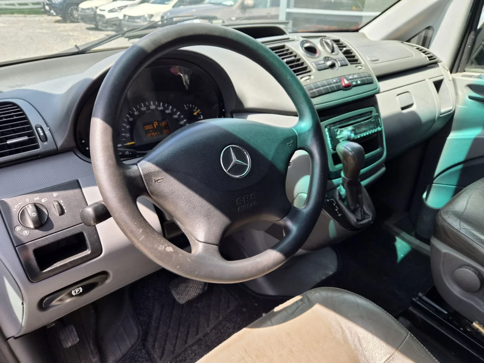 Mercedes-Benz Vito 2.2 CDI, снимка 8 - Бусове и автобуси - 54924141