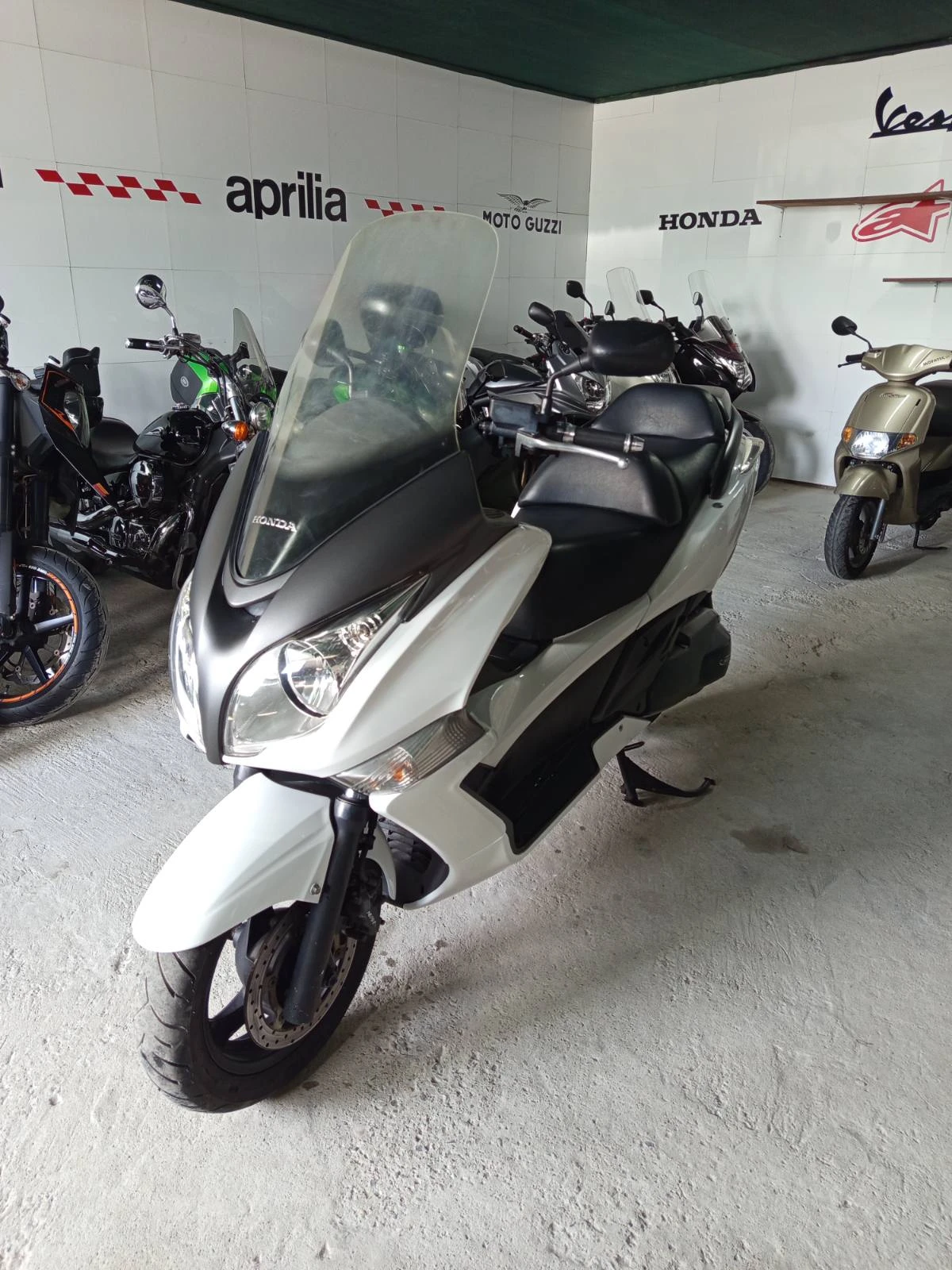 Honda Silver Wing 400 SW-t, снимка 1