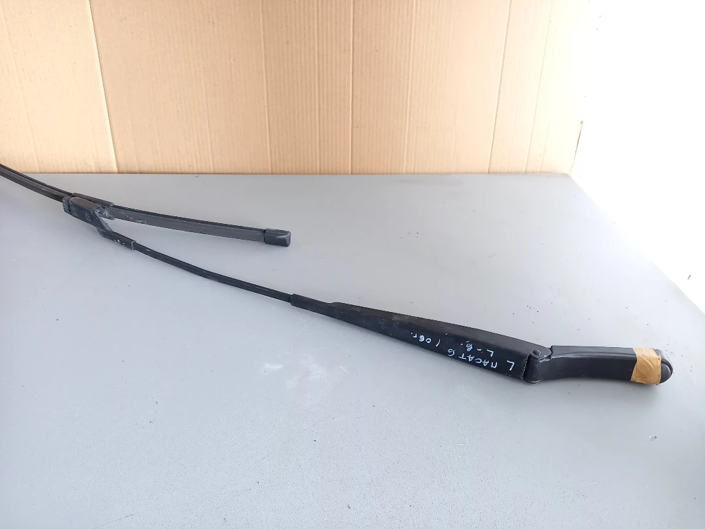 Рамо чистачка ляво Фолксваген Пасат Б6 (к)