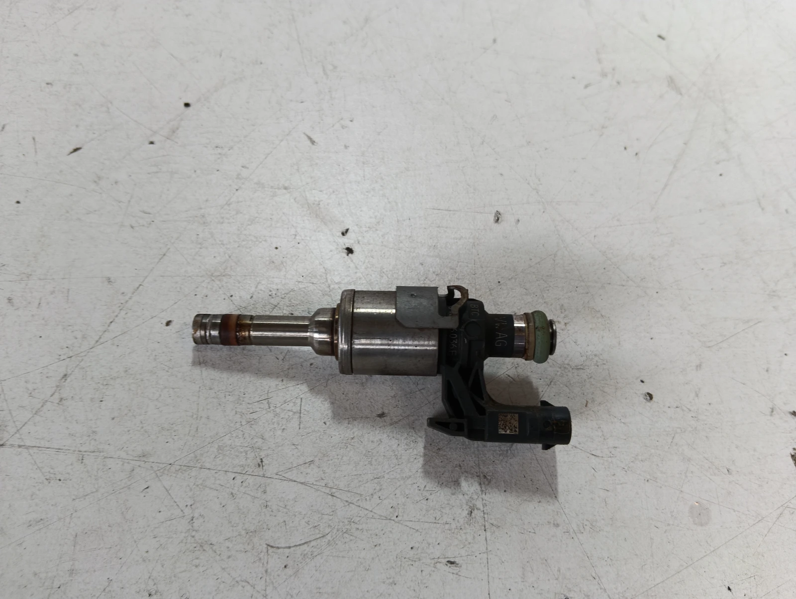 дюза 1.2 TSI 04E906036E 0261500248 Seat Leon