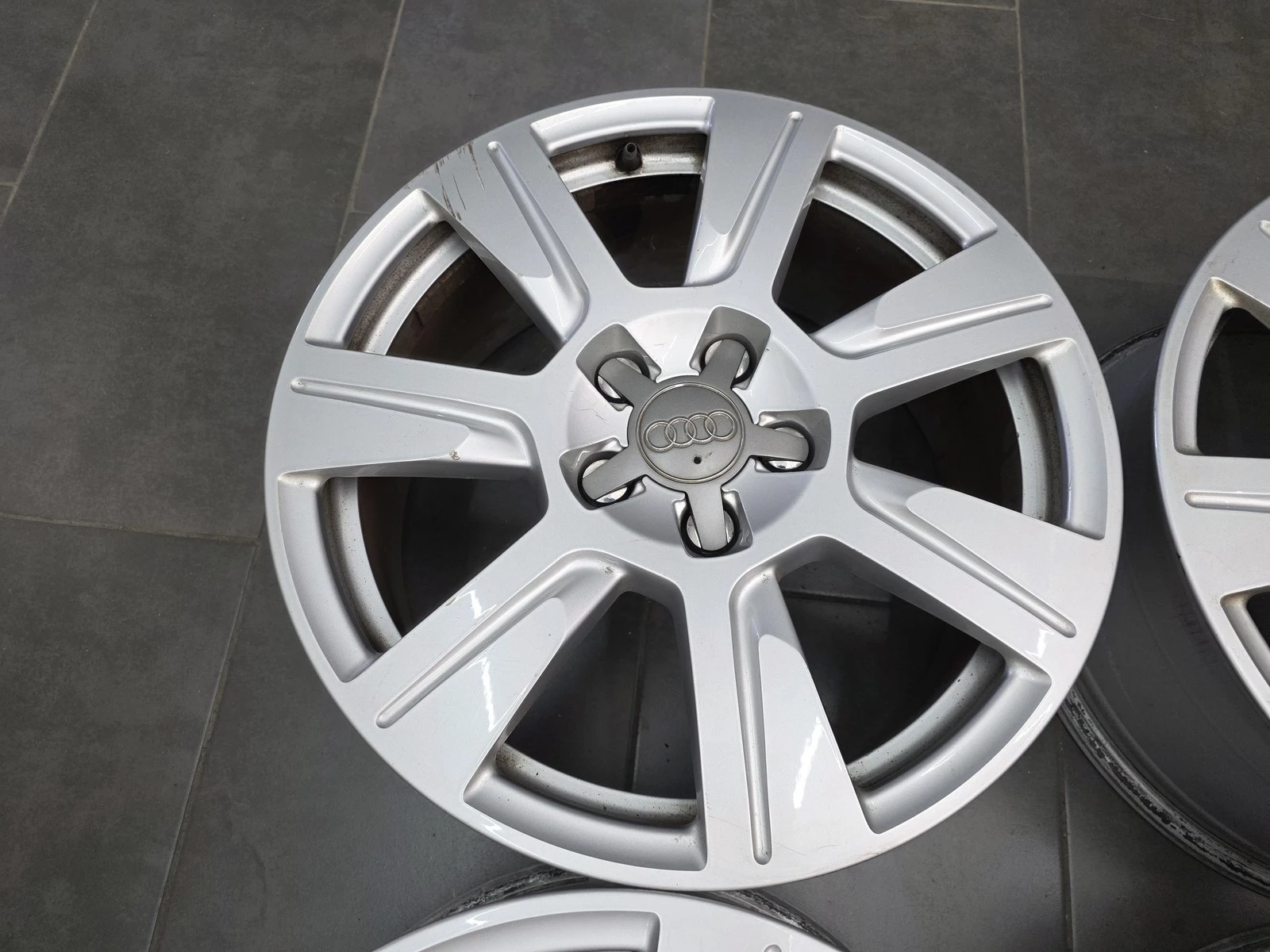 Джанти за Audi, снимка 5 - Гуми и джанти - 56688041