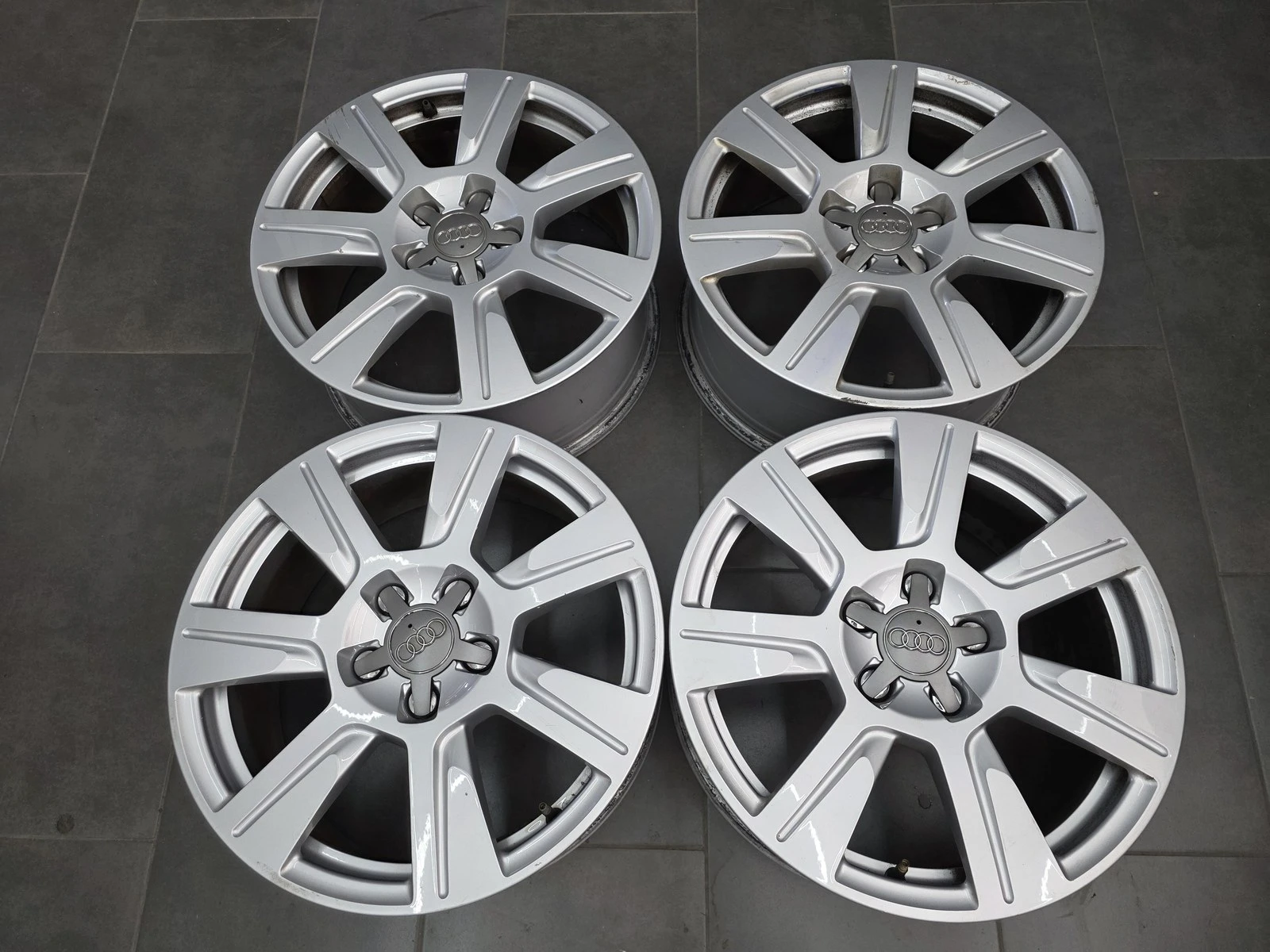 Джанти за Audi, снимка 3 - Гуми и джанти - 56688041