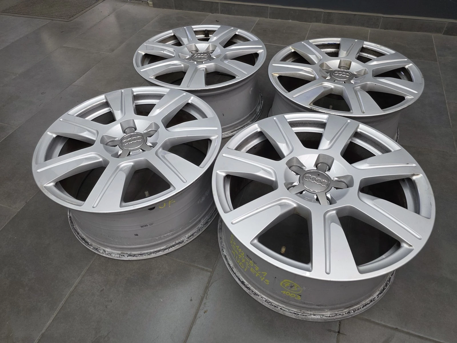 Джанти за Audi, снимка 4 - Гуми и джанти - 56688041