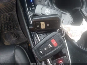 Toyota Camry Hybrid* Premium* Шибидах* 2ключа, снимка 12
