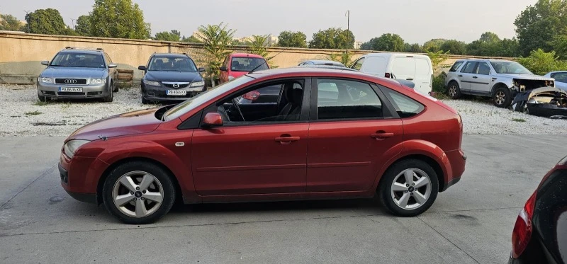 Ford Focus 1.8 , снимка 3 - Автомобили и джипове - 47987676