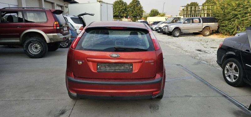 Ford Focus 1.8 , снимка 5 - Автомобили и джипове - 47987676