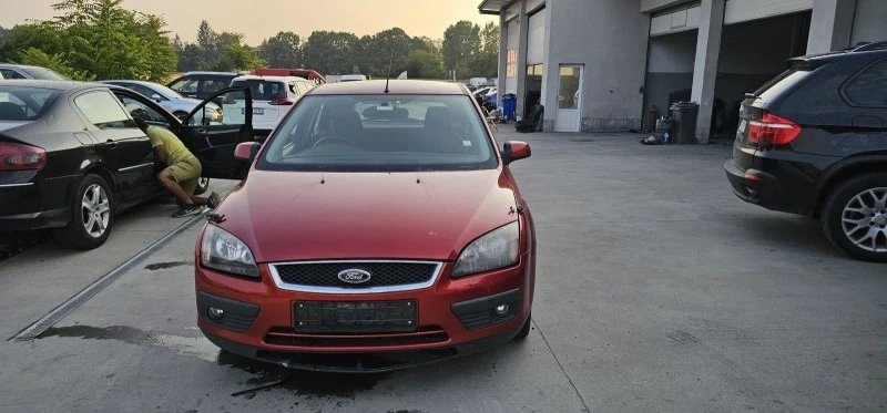 Ford Focus 1.8 , снимка 2 - Автомобили и джипове - 47987676