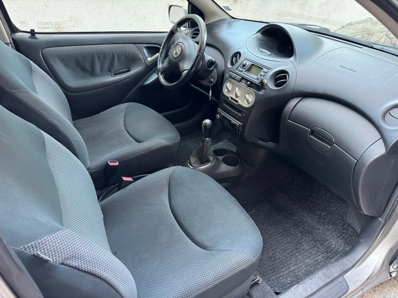 Toyota Yaris 1.4 дизел D4D * FACE, снимка 8 - Автомобили и джипове - 47917980