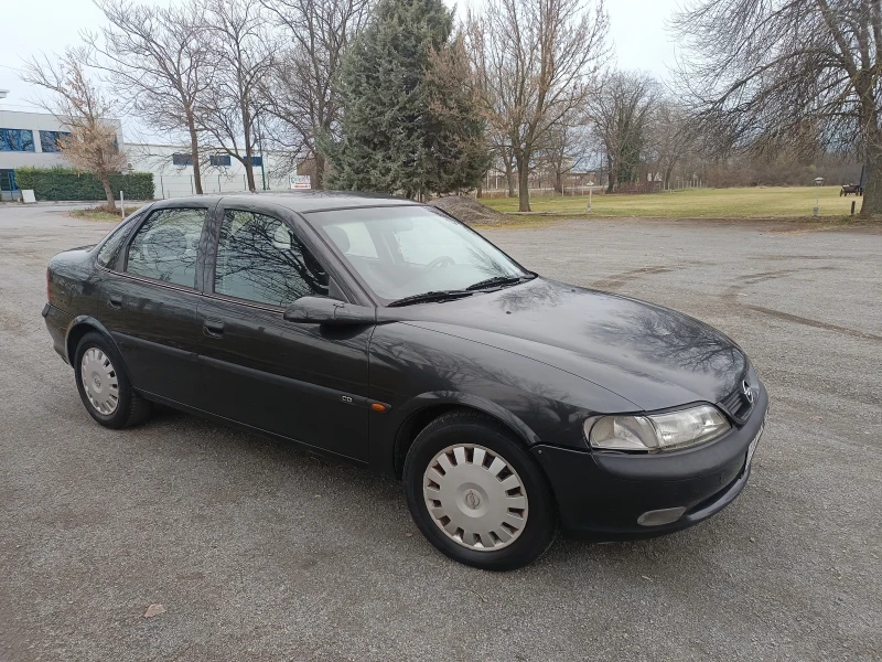 Opel Vectra 1.6 ГАЗ КЛИМАТИК , снимка 2 - Автомобили и джипове - 48257693