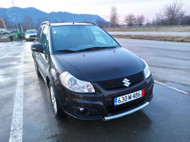 Suzuki SX4, снимка 1 - Автомобили и джипове - 48394399