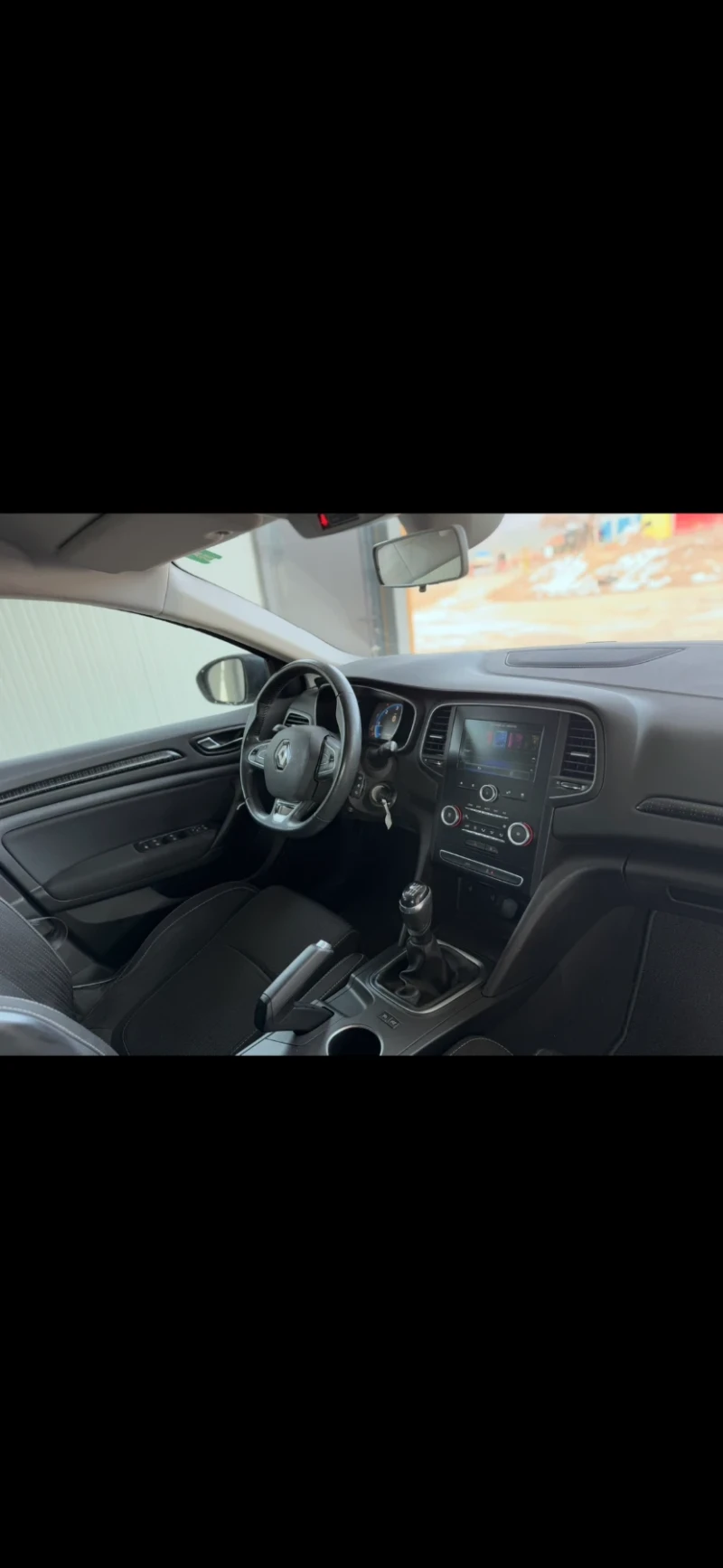 Renault Megane 1.5 DCI, снимка 11 - Автомобили и джипове - 52421337