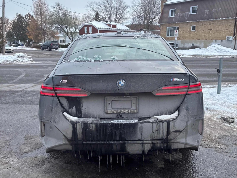 BMW i5 M60 xDrive * * CARFAX * * АВТО КРЕДИТ * * , снимка 4 - Автомобили и джипове - 52727496