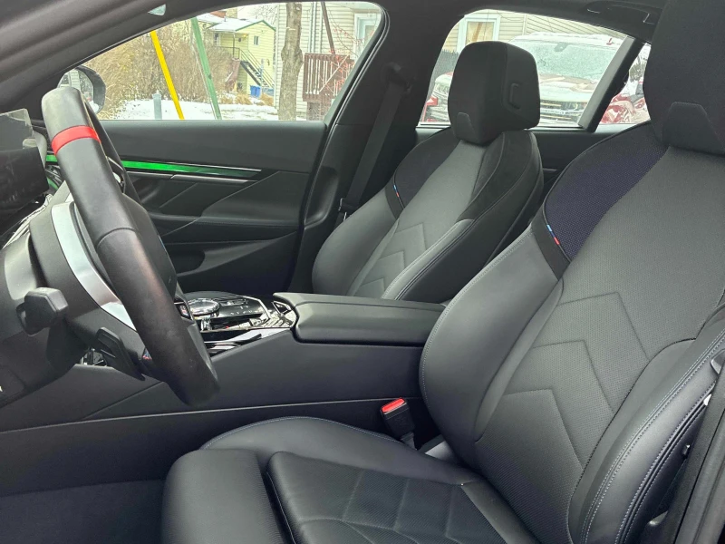 BMW i5 M60 xDrive * * CARFAX * * АВТО КРЕДИТ * * , снимка 8 - Автомобили и джипове - 52727496
