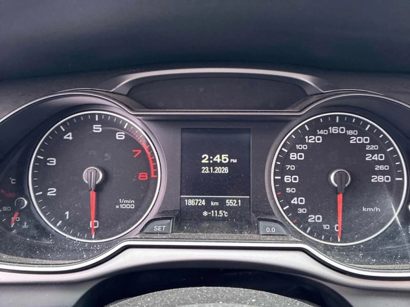 Audi A4 * Progressiv * CARFAX * БЕЗ ПЪРВОНАЧАЛНА ВНОСКА, снимка 8 - Автомобили и джипове - 53215019