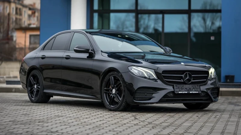Mercedes-Benz E 220 AMG, снимка 2 - Автомобили и джипове - 53510341