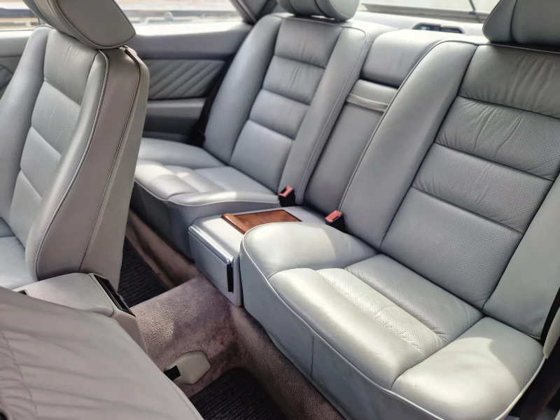 Mercedes-Benz 126 560 SEC, снимка 6 - Автомобили и джипове - 53560758