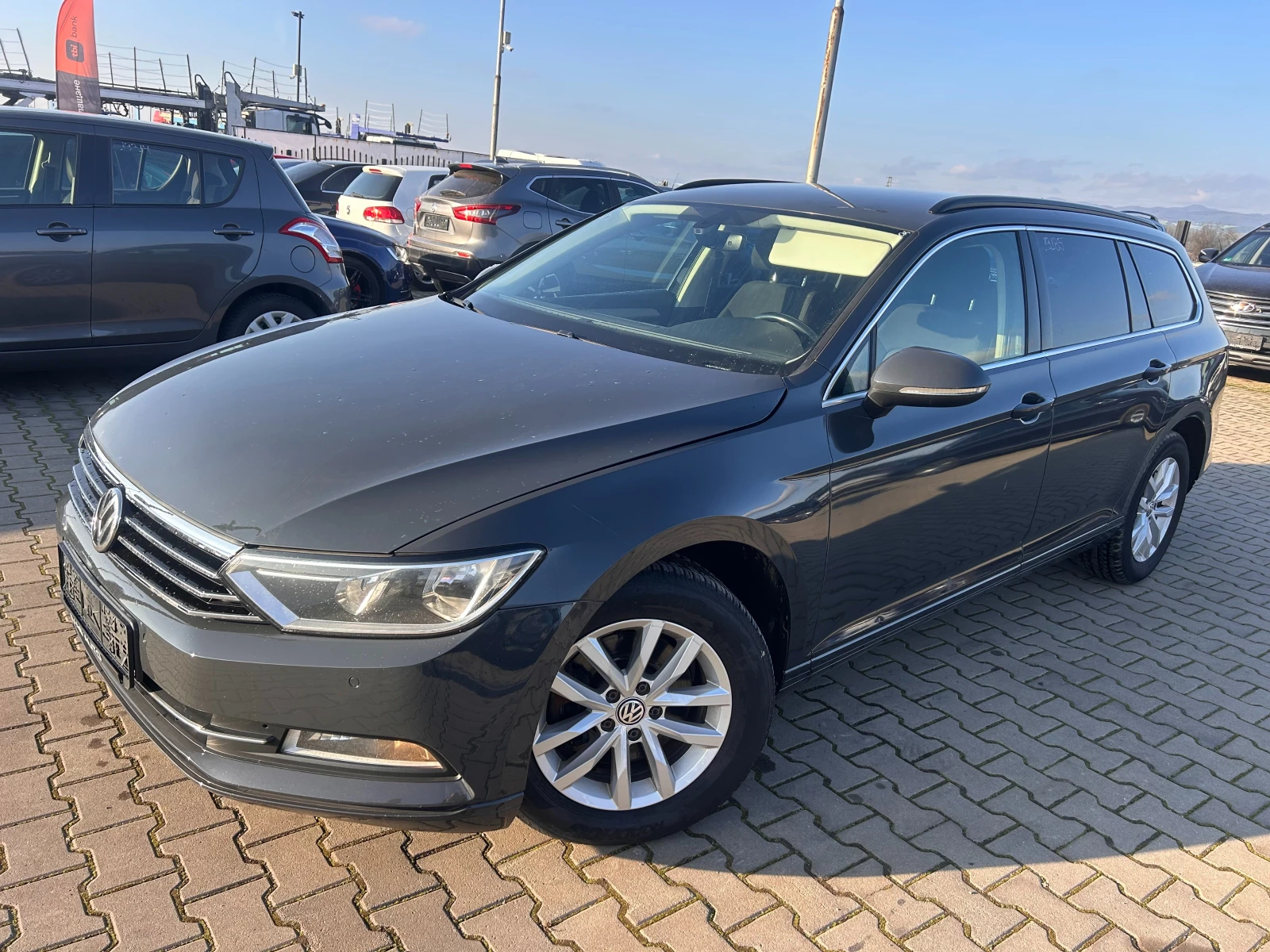 VW Passat 1.6TDI AVTOMAT/NAVI EURO 6, снимка 1