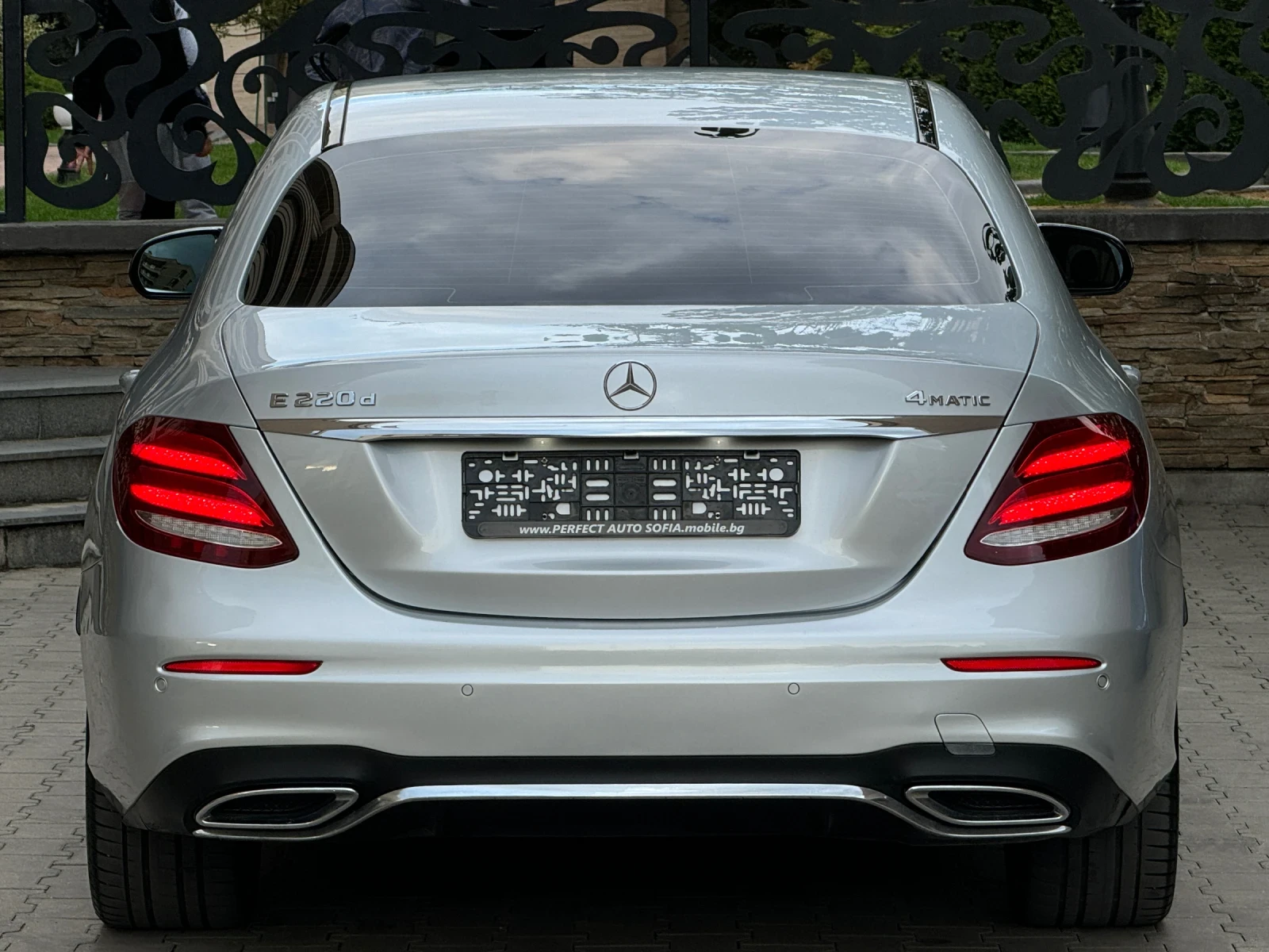 Mercedes-Benz E 220 2.2D-9G-4-MATIC-AMG-PREMIUM-ПОДГРЕВ-HEADUP-ДИГИТАЛ - изображение 4