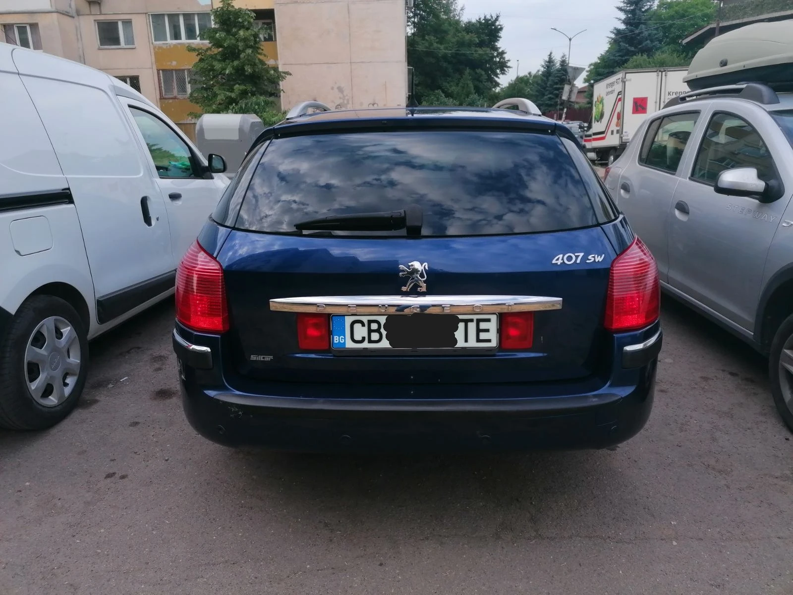 Peugeot 407 2.0HDI-136к.с. - изображение 2