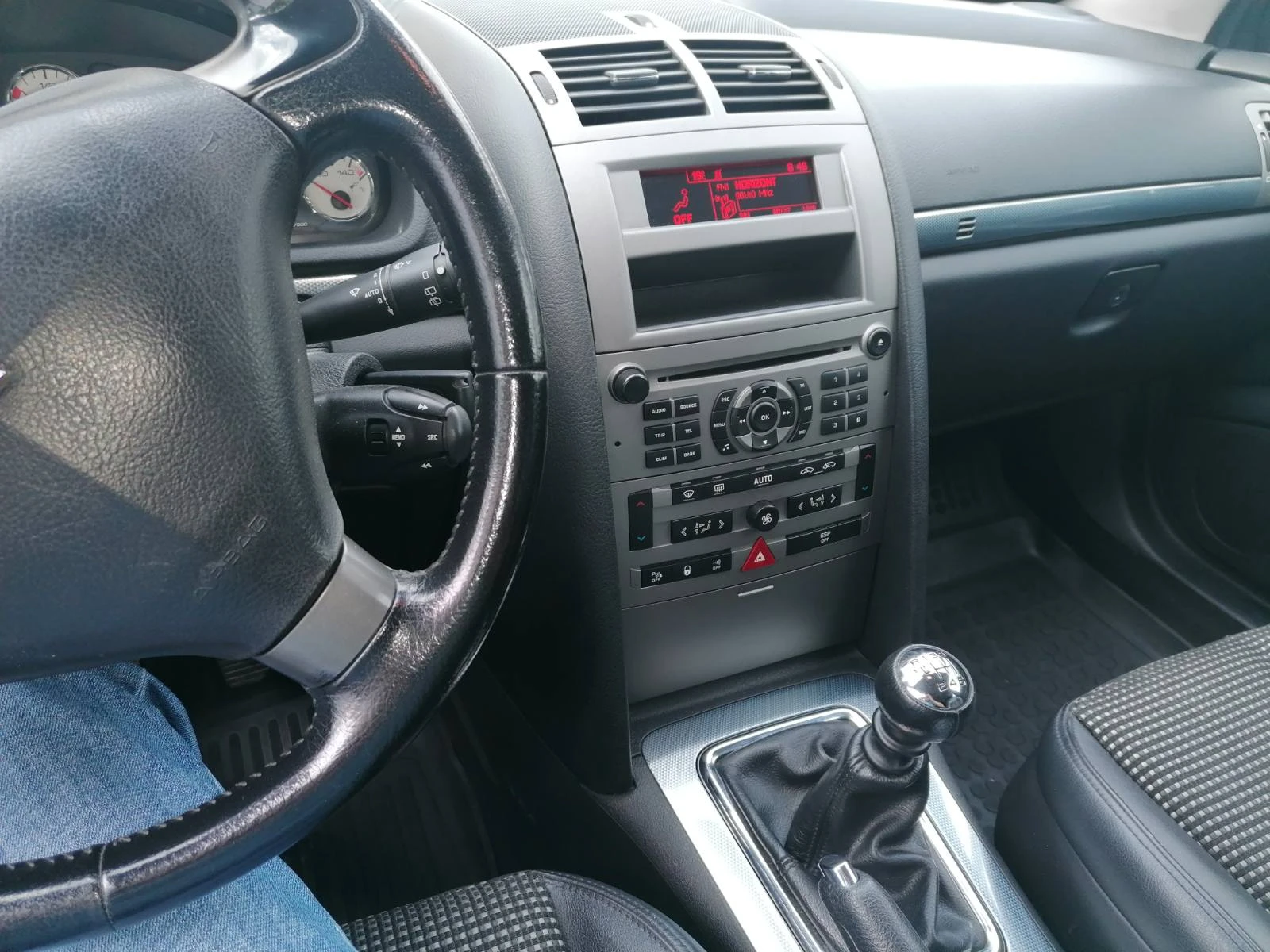 Peugeot 407 2.0HDI-136к.с. - изображение 4