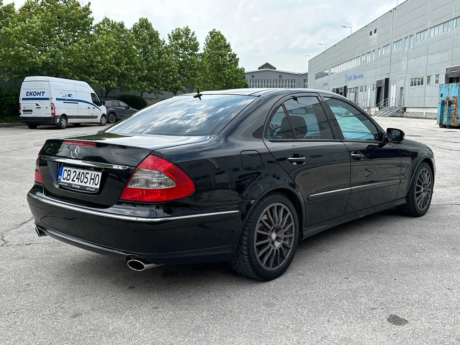 Mercedes-Benz E 500 5.5i 388 к.с./facelift - изображение 4