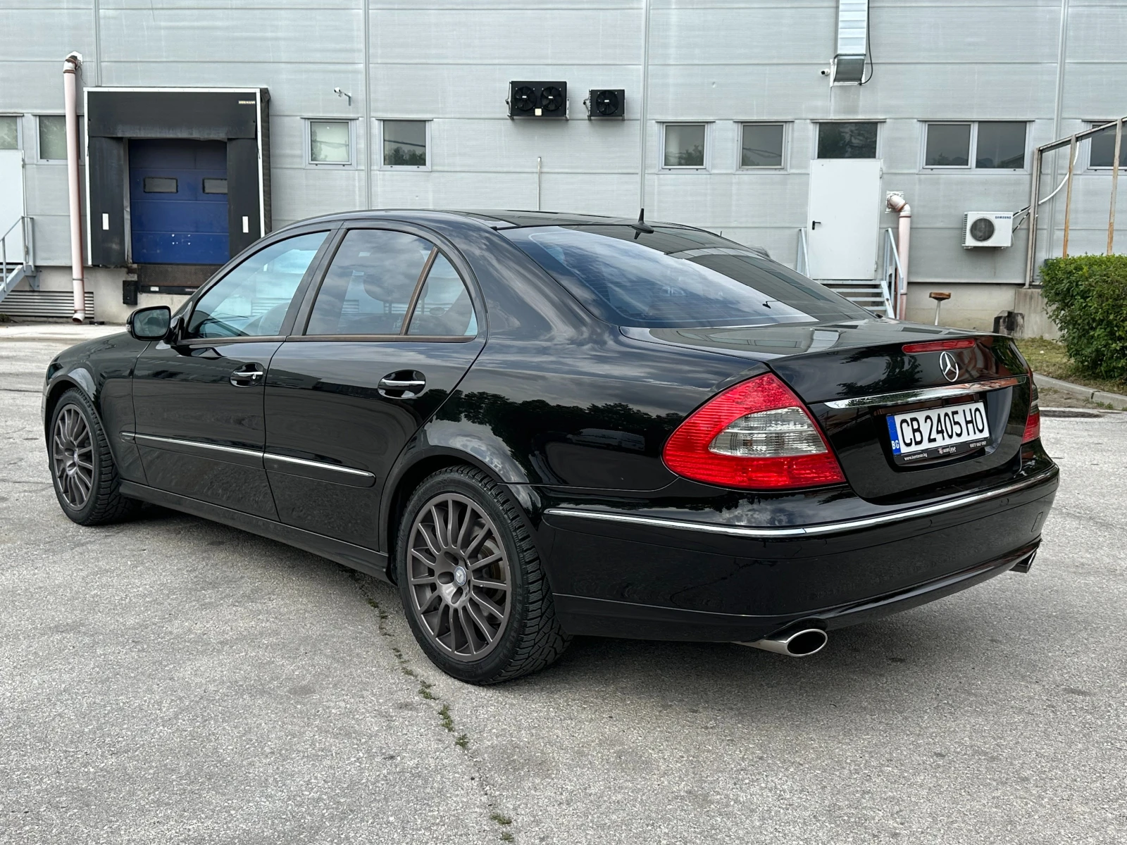 Mercedes-Benz E 500 5.5i 388 к.с./facelift - изображение 3