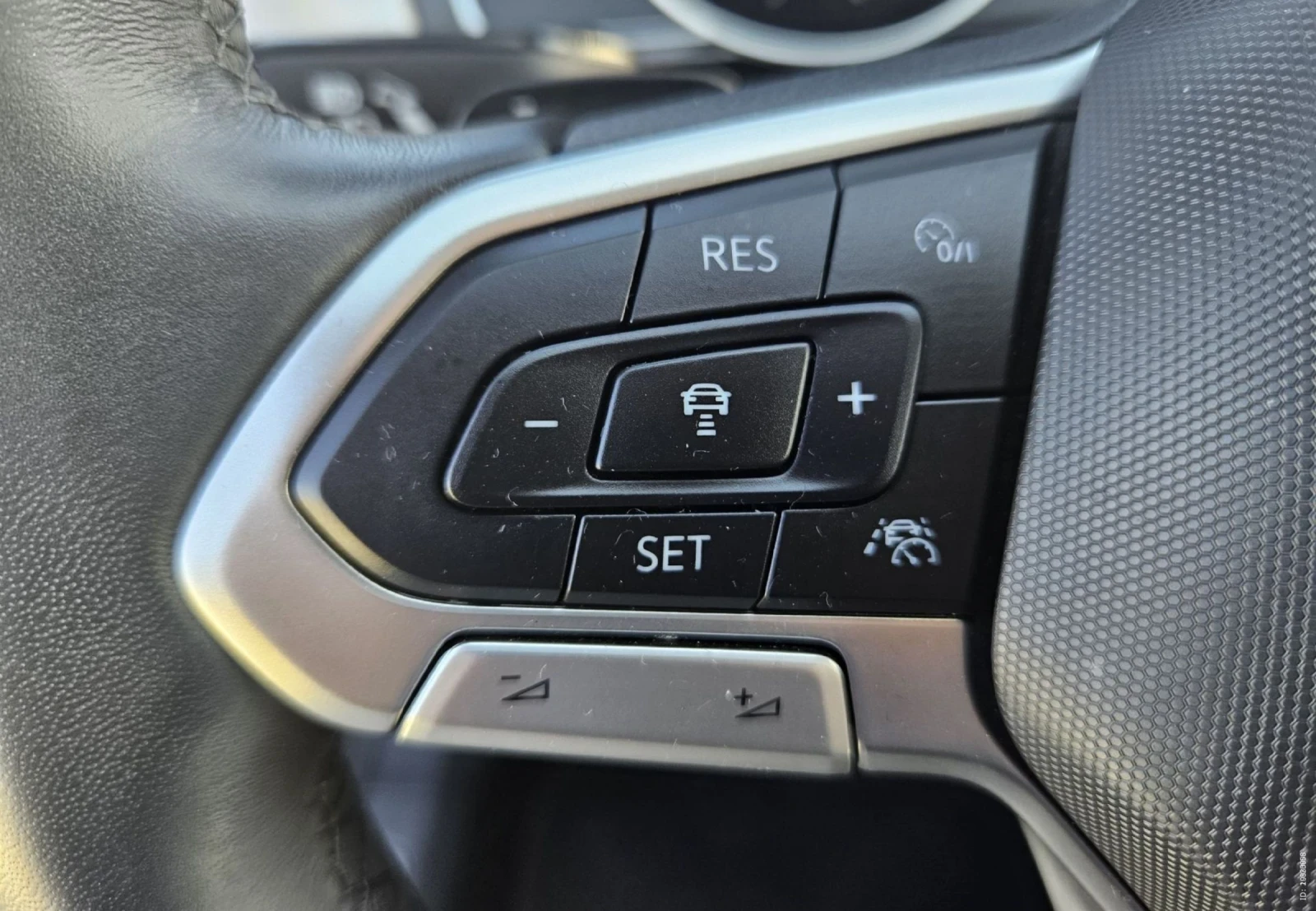 VW Passat 1, 5 ТSI Elegance avt.110kw.Kamera.Led - изображение 9