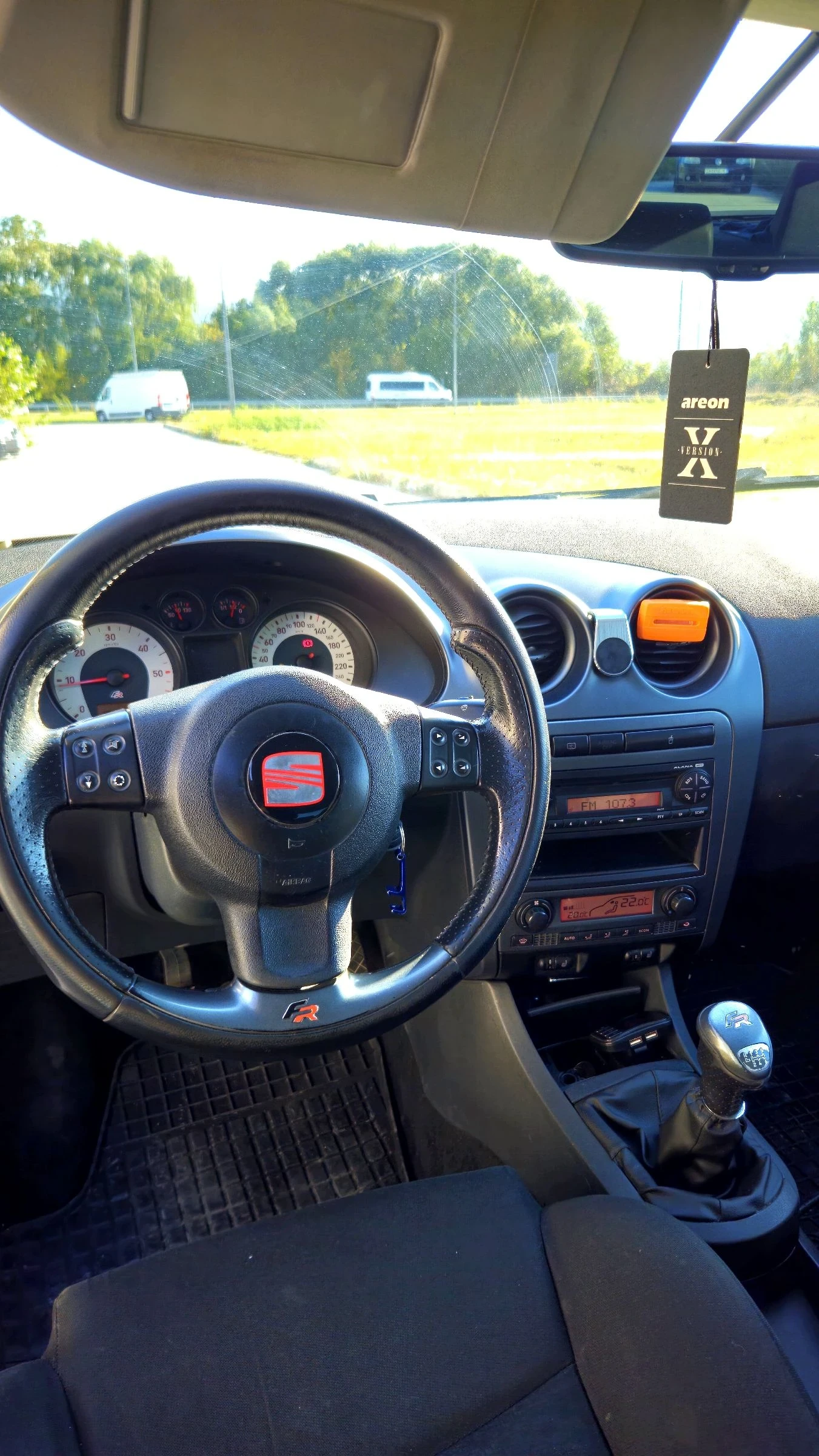 Seat Ibiza  - изображение 7