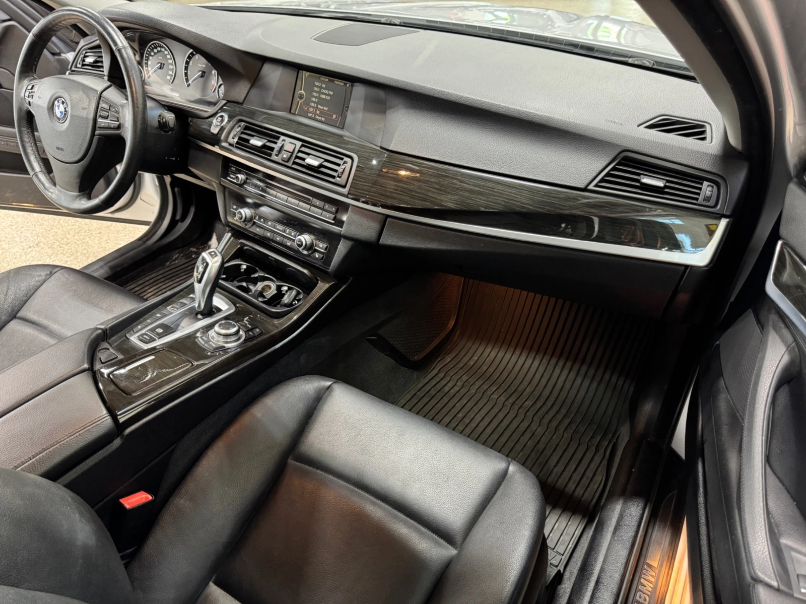 BMW 528 xDrive  | Mobile.bg   11