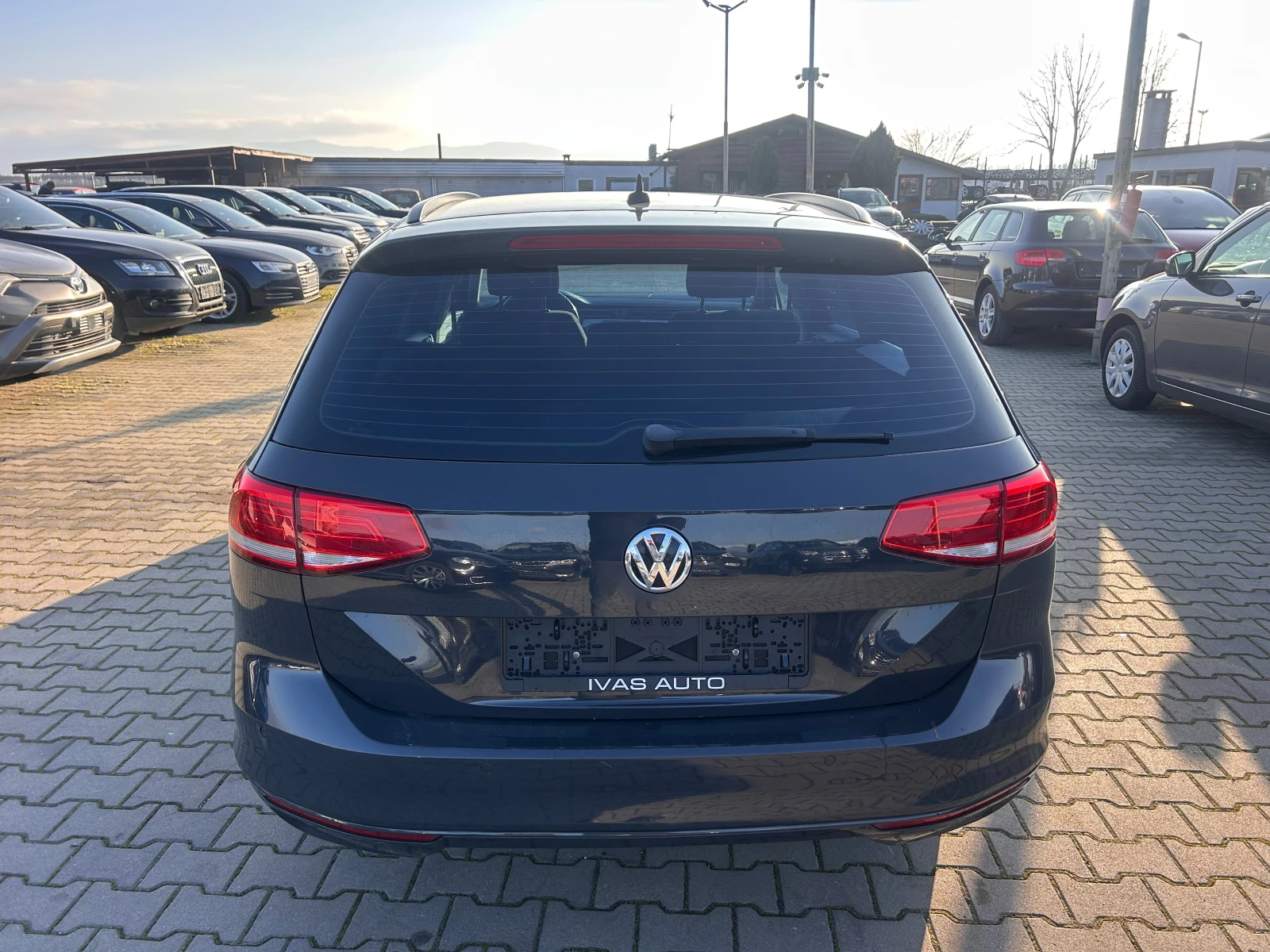 VW Passat 1.6TDI AVTOMAT/NAVI EURO 6 | Mobile.bg � ����������� 7