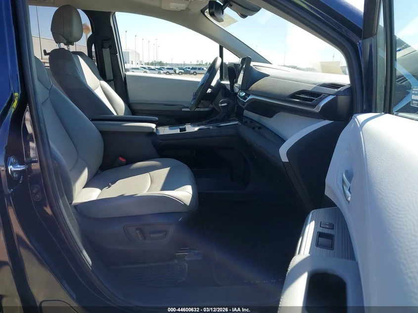 Toyota Sienna * Xle* КУПИ СЕГА* ФИКС.ЦЕНА* , снимка 5 - Автомобили и джипове - 54618291